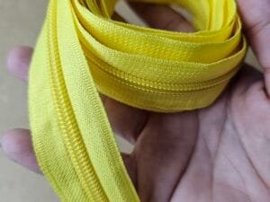 Fecho Ziper (nylon) nº 5 - Amarelo - pct c/2 mt