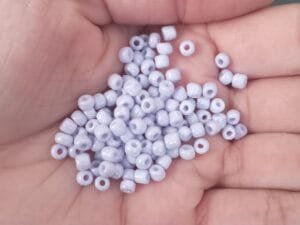 Miçangão leitoso 3.6mm(6/0) - LAVANDA- pct c/10g