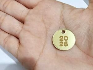 Pingente redondo Mod 07 - 2026 em pé - espelhado dourado - pct c/05 und