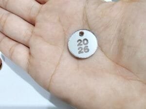 Pingente redondo Mod 07 - 2026 em pé - espelhado prata - pct c/05 und